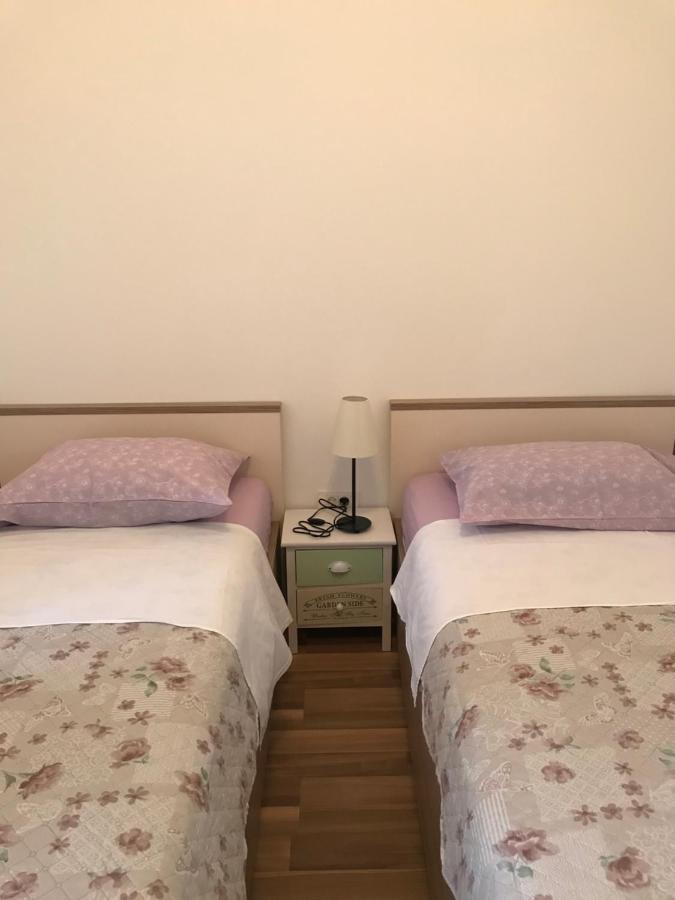 Apartmani Matea 茨雷斯 外观 照片