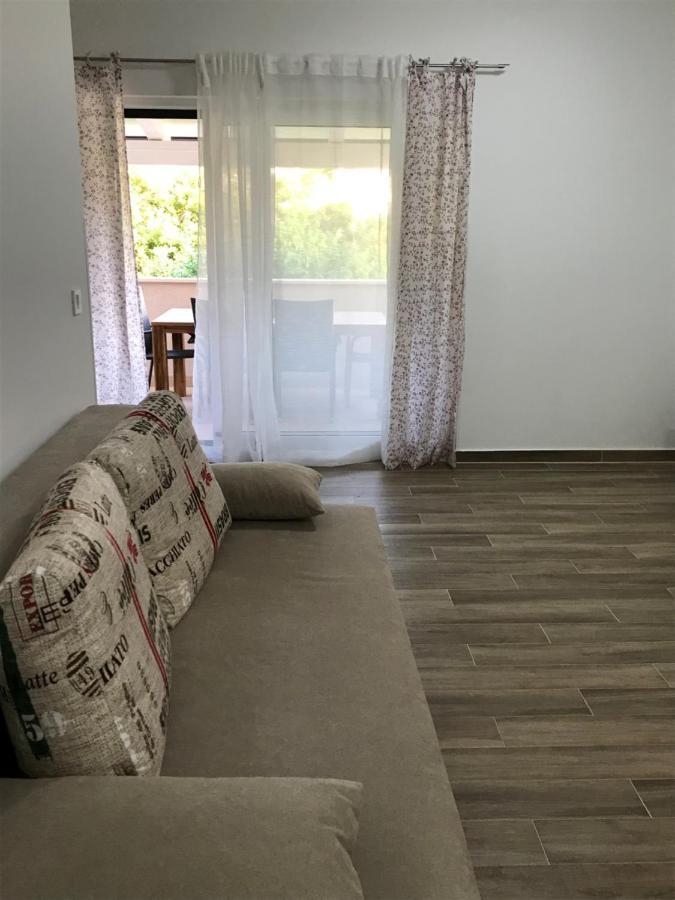 Apartmani Matea 茨雷斯 外观 照片